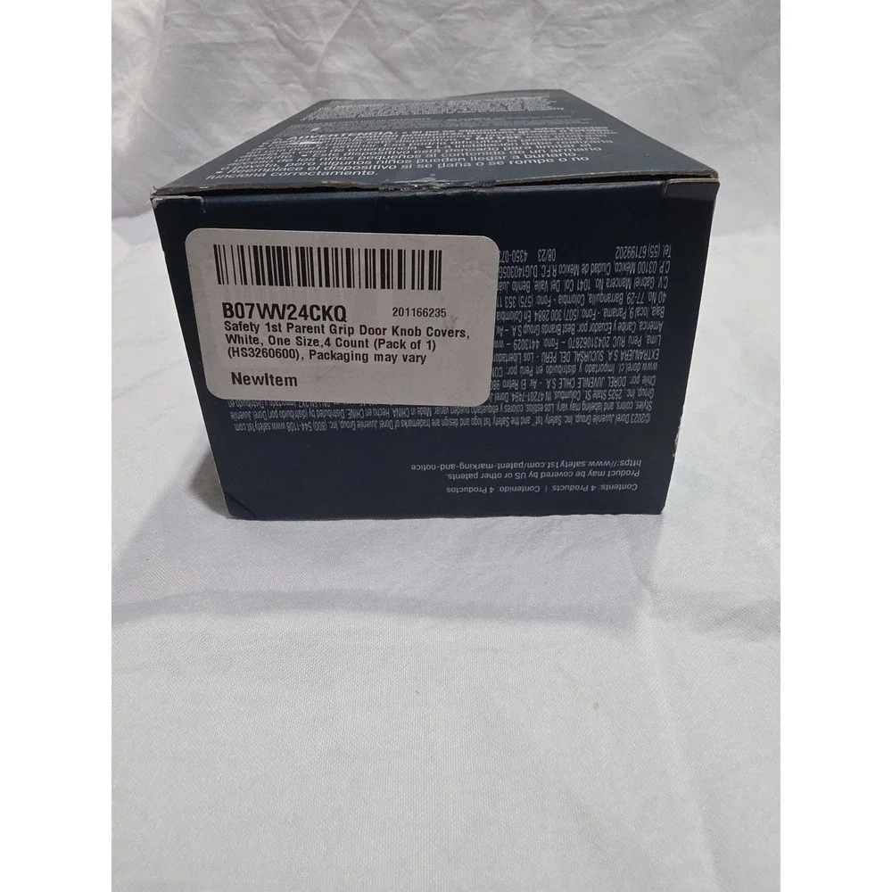 Safety 1st Parent Grip‎ Door Knob Covers, 4 pack, white, NWT